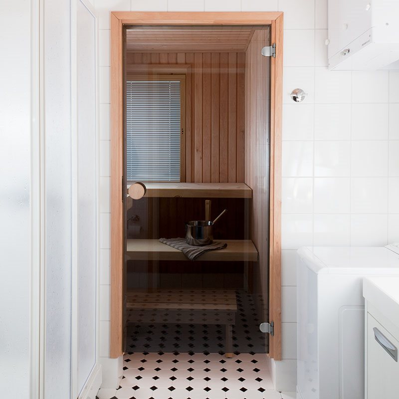 swedoor-saunauks-sauna-83-hall-lepp-vannituba-w800